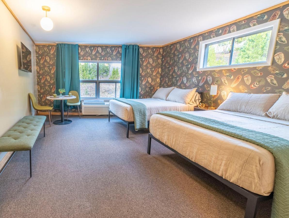 The Springs Motel New Ashford Ngoại thất bức ảnh