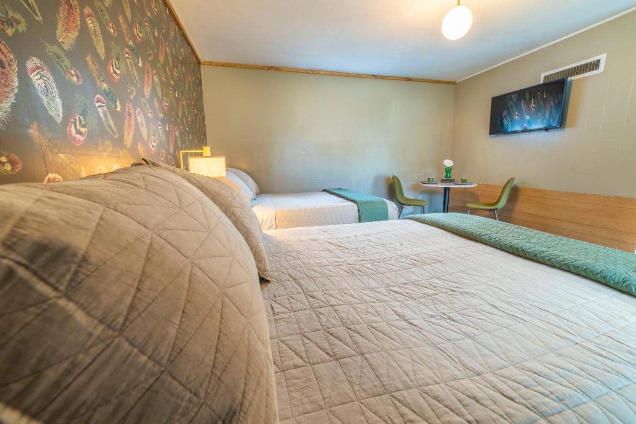 The Springs Motel New Ashford Ngoại thất bức ảnh