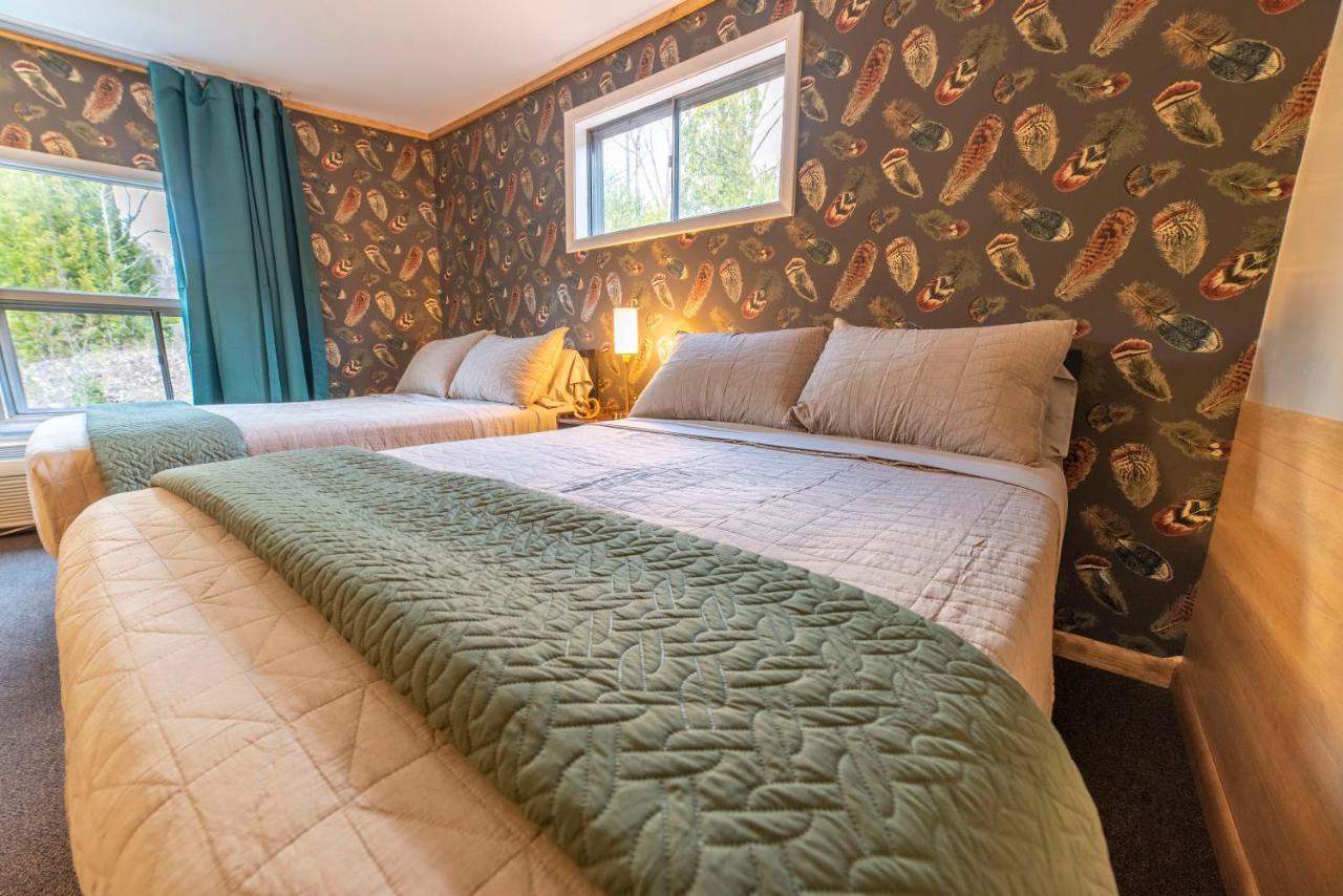 The Springs Motel New Ashford Ngoại thất bức ảnh