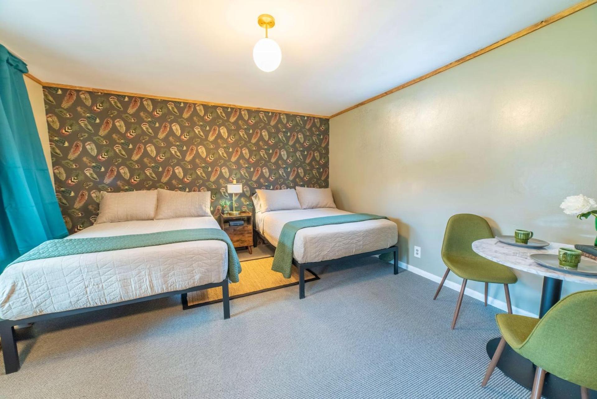 The Springs Motel New Ashford Ngoại thất bức ảnh
